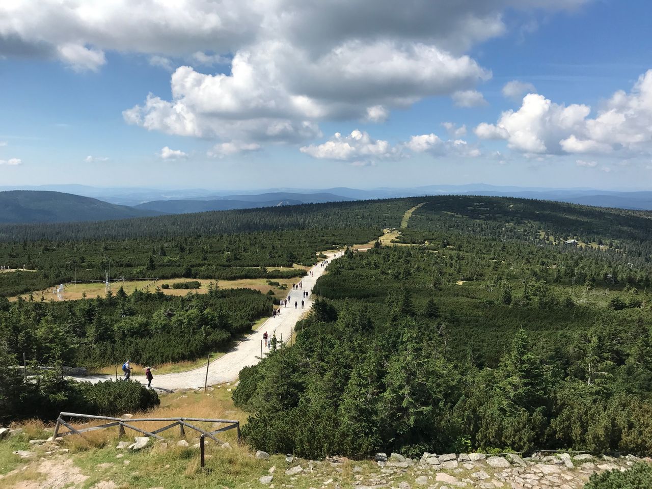 Karkonoski Park Narodowy: Ruszają prace remontowe mostu na potoku