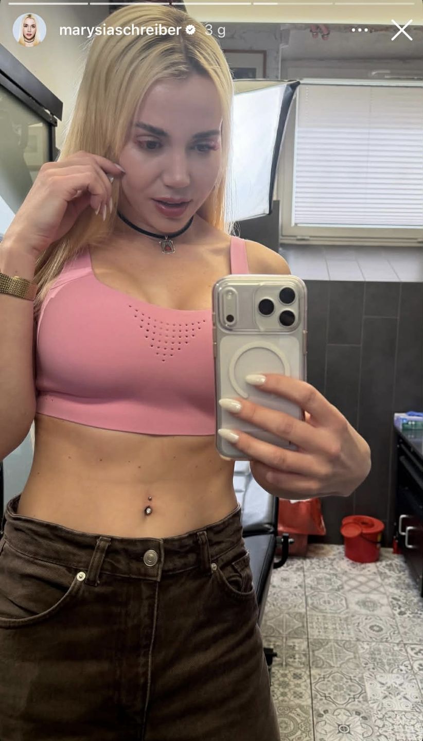 Marianna Schreiber zrobiła kolczyk w pępku 