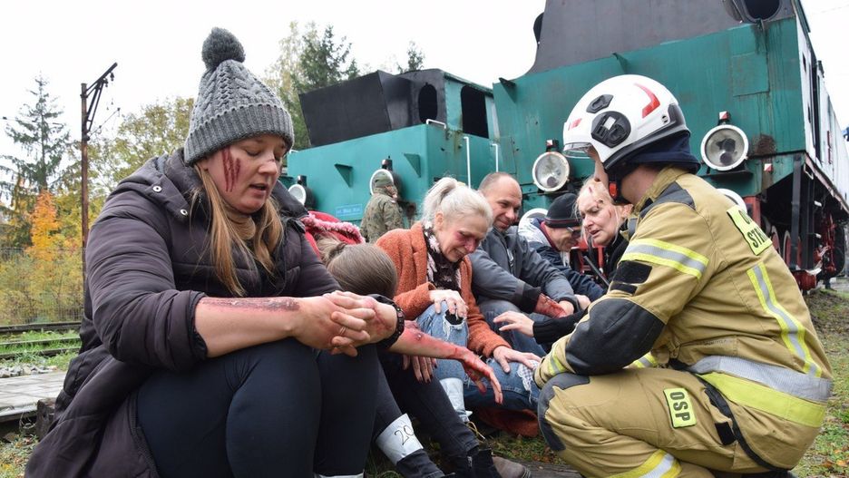 Ćwiczenia strażaków i innych służb odbyły się w Zduńskiej Woli Karsznicach