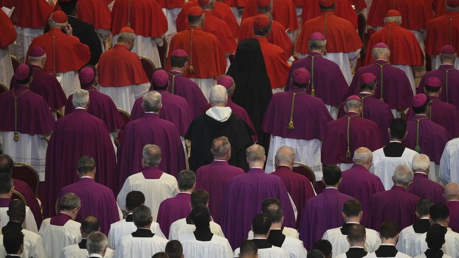 Następcę papieża Franciszka będą wybierać m.in. czterej polscy k