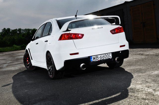 Mitsubishi Lancer Evolution RS