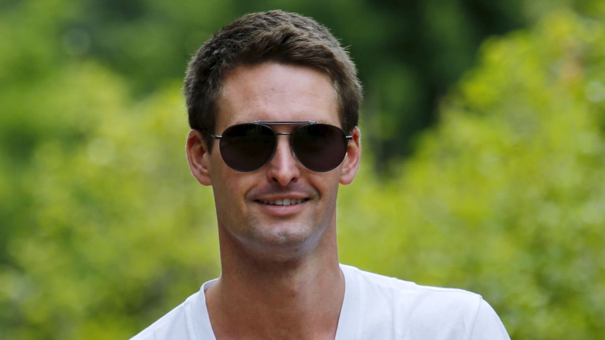 Prezes Evan Spiegel kończy z ideą serwisu dla młodzieży. Nie spinało się to finansowo