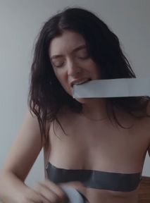 Nowy trend na TikToku, czyli "Man of the Year". Fanki Lorde roastują swoich byłych