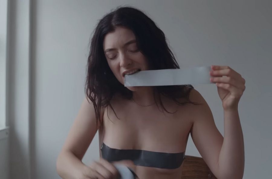Nowy trend na TikToku, czyli "Man Of The Year". Fanki Lorde roas