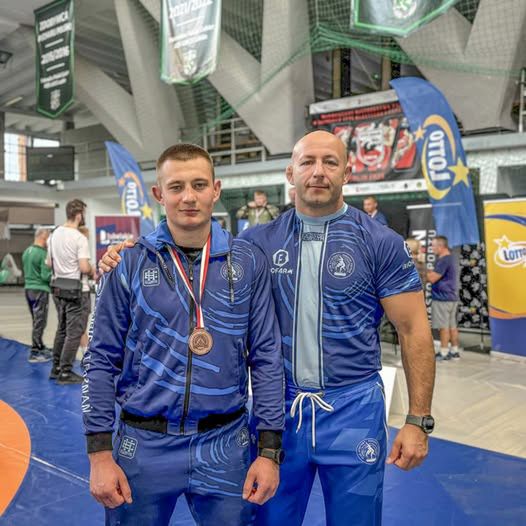 Brązowy medal dla zawodnika Sobieskiego Poznań na Młodzieżowych Mistrzostwach Polski w zapasach