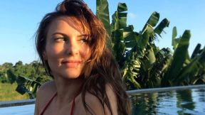 Gwiazda szermierki zakończyła karierę i została na Bali. Teraz tam prezentuje swoje wdzięki