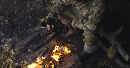 Gadżety survivalowe, które warto zabrać ze sobą w góry