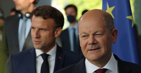 Energetyczna bitwa Berlina z Paryżem. "Okazali się agentami wpływu"