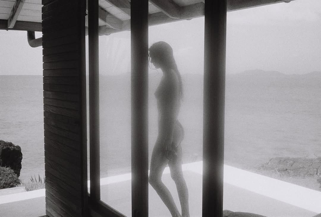 Kendall Jenner pozuje nago