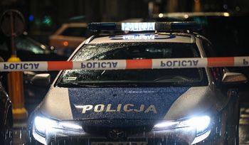 Ciało na jezdni. Dramatyczne zgłoszenie wpłynęło w nocy