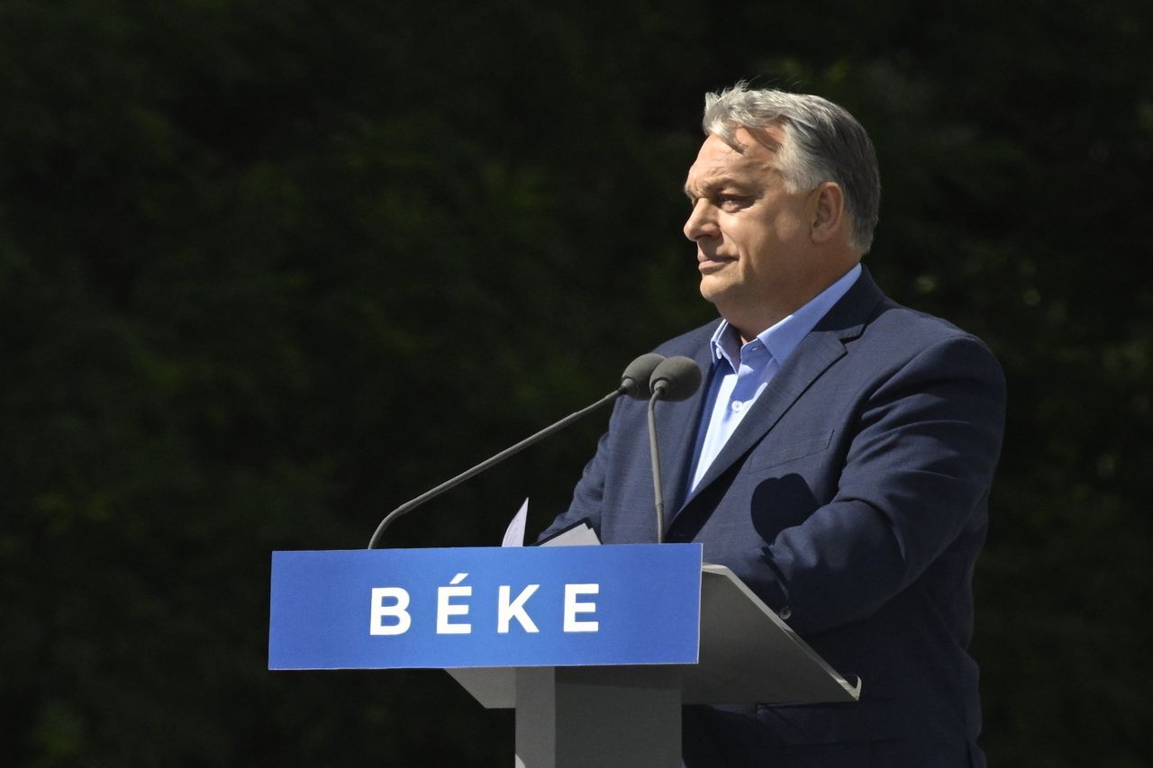 Orban condemns Western support for Ukraine, calls for peace talks