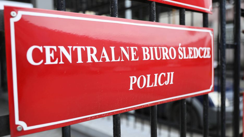 Rozbito grupę produkującą i sprzedającą narkotyki