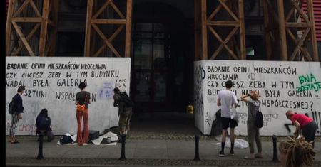 Wrocław. Pałac Hatzfeldów nie dla sztuki. A ludzie przeciw