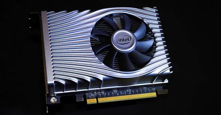 Karta graficzna Intel DG1 (Xe) na pierwszych zdjęciach