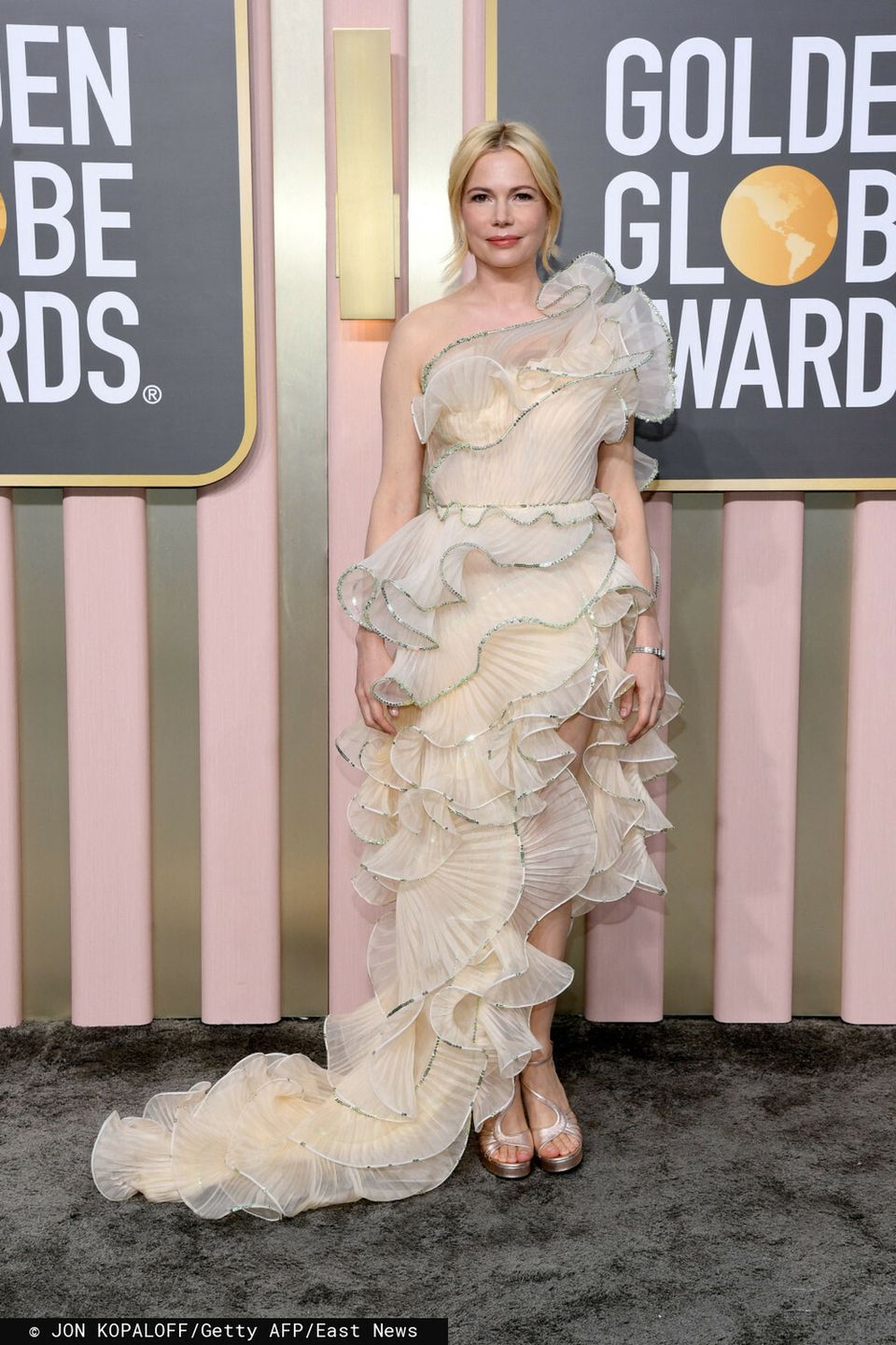 Michelle Williams – Złote Globy 2023, kreacja: Gucci