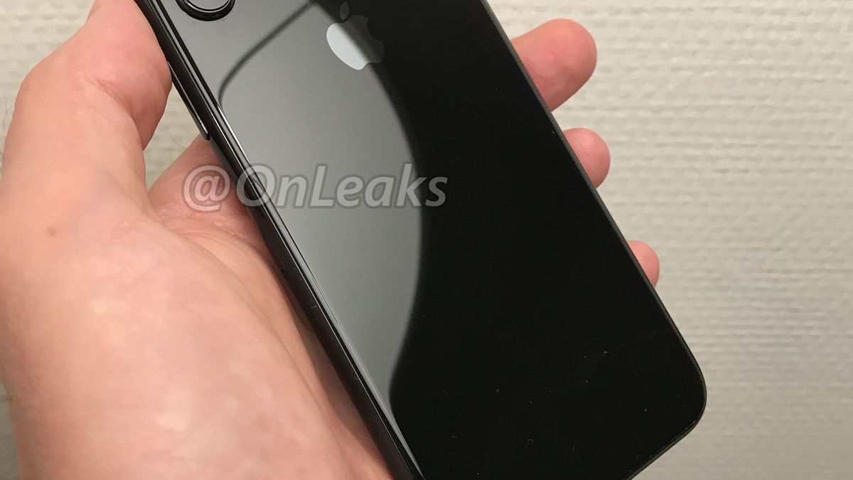 iPhone 8 w pełnej krasie. Pojawi się szybkie i bezprzewodowe ładowanie? 1