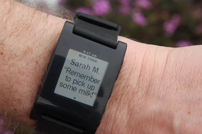 Pebble – smartwatch, którego potrzebujemy? [wideo]
