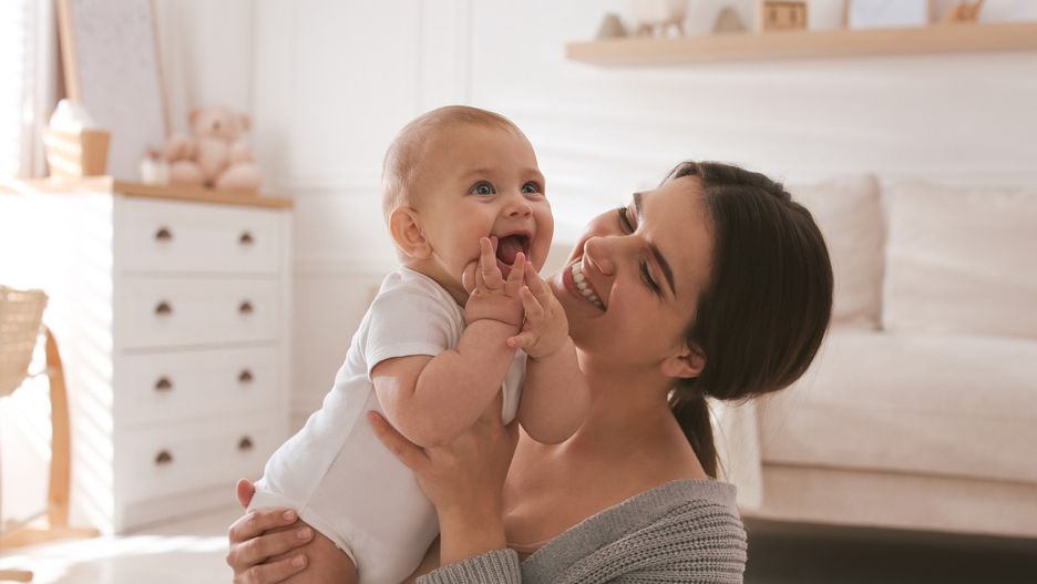 Krem czy maść: co będzie lepsze na podrażnienia u maluszka?