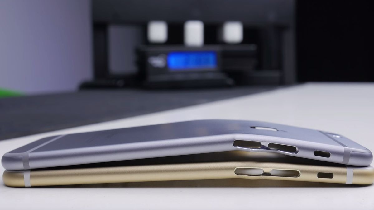 Porównanie wytrzymałości obudowy iPhone'a 6s i iPhone'a 6 1