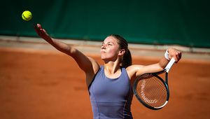 Roland Garros. Gdzie oglądać mecz Maja Chwalińska - Maria Sakkari? Będzie w TV? Kiedy start?