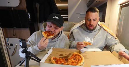 Youtuber zjadł najostrzejszą pizzę w Polsce. "Nigdy mnie tak nie bolało"