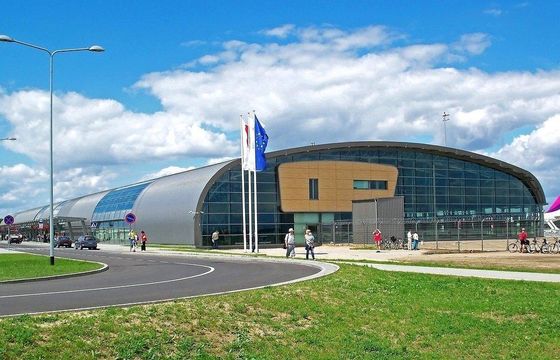 Mazowsze promuje się na lotnisku w Modlinie. Kampania za 1,64 mln zł