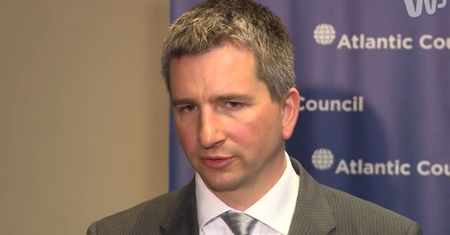 Koniec składek. Szczurek wyjaśnia: Nie ma mowy o likwidacji instytucji ZUS