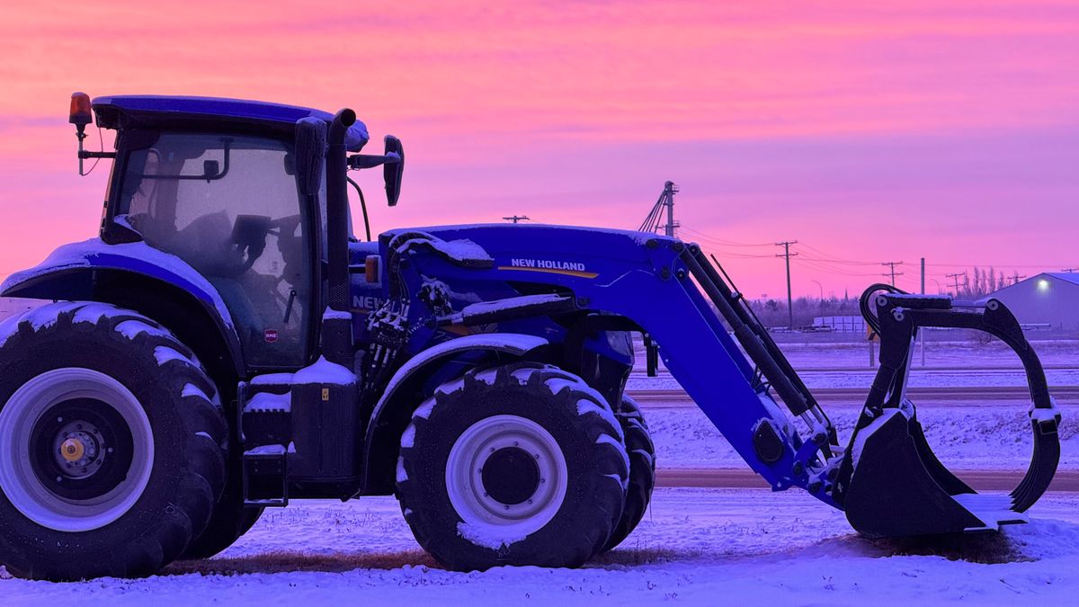 acreages, agrarian, agricultural, agriculturally, agriculture, arable land, atmosphere, atmospheric, autumn, autumn atmosphere, autumn moods, autumnal, autumnal atmosphere, autumnal mood, autumnally, border station, borders, boundary, britain, british, buildings, construction, countries, country, cropland, cultivated area, deserted, empty, europe, europe's, fall, farm, farm truck, farmhouses, farming, farmlands, field, field cultivations, field works, frontier, great britain, houses, kelso, machines, mood, no one, no people, colourful morning