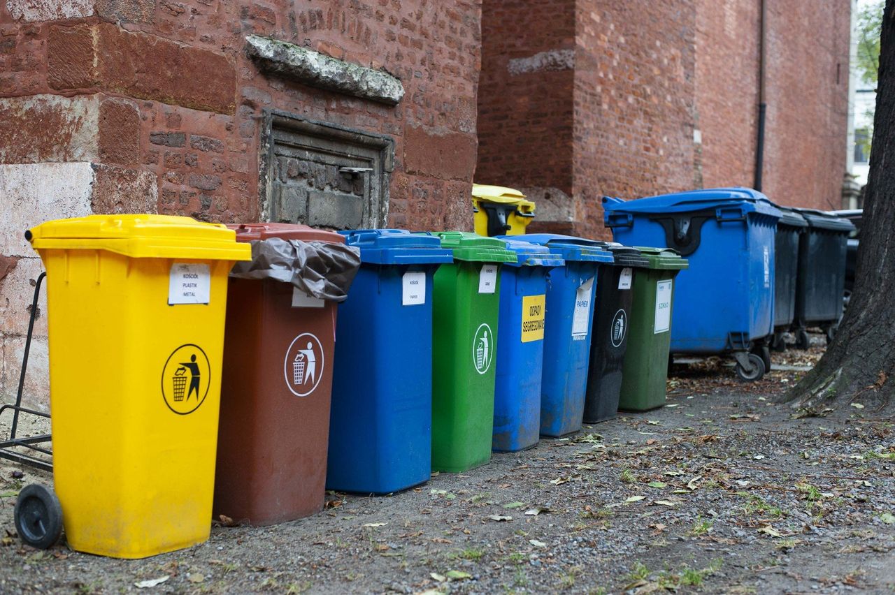 Kraków: Od września za odbiór śmieci zapłacimy 8 złotych więcej