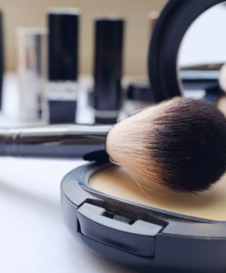 Podkład Mineralny – upiększa cerę, jest łagodny dla skóry. Ten produkt polecany jest wszystkim kobietom, niezależnie od typu cery