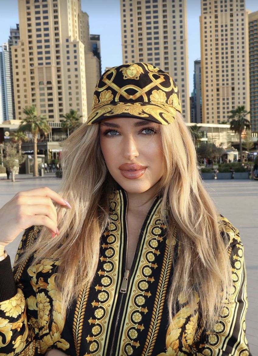Caroline Derpienski w Dubaju