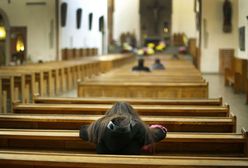 Kobieta z czarnoskórym dzieckiem nie mogła wejść do kościoła