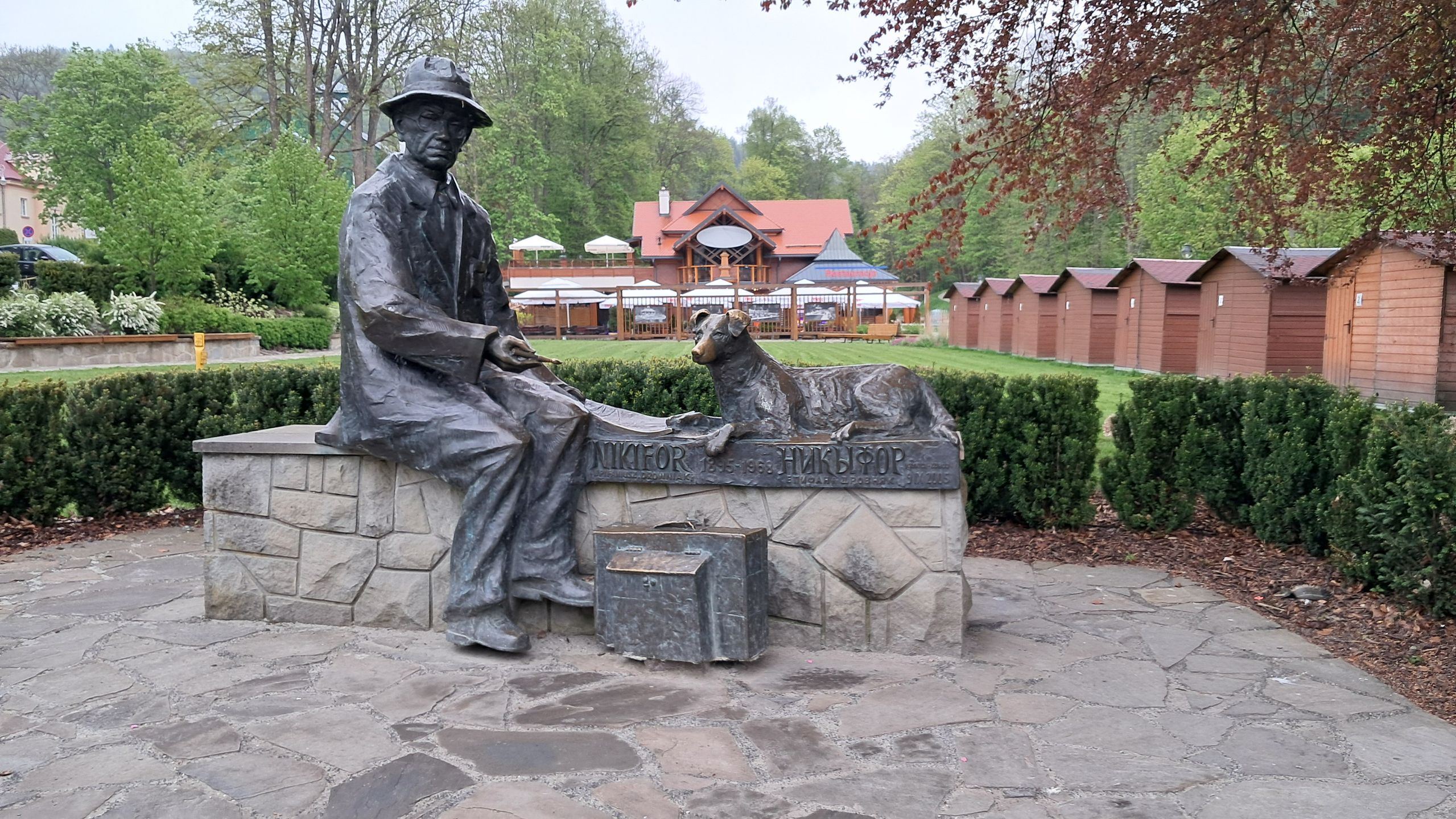 Pomnik Nikifora w Krynicy-Zdroju