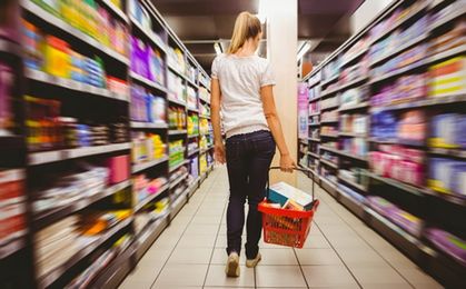 Instytut Żywności i Żywienia: Polacy nie czytają etykiet produktów spożywczych