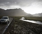 Naszpikowane elektronik zapowiedzi Defendera 2015 - Land Rover