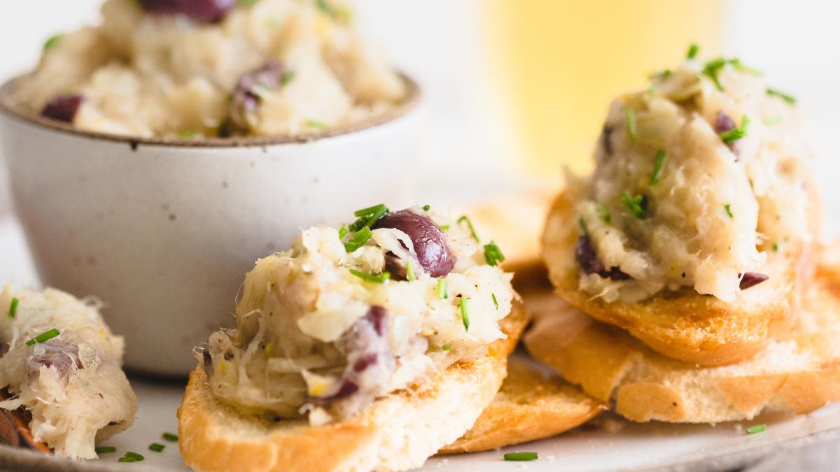 Pasta z dorsza to wartościowy dodatek do pieczywa 