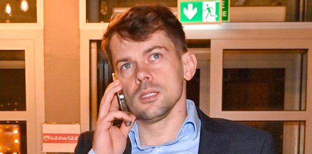 Michał Kołodziejczak chciał zostać KSIĘDZEM. Jakie ma WYKSZTAŁCENIE?