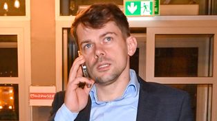 Michał Kołodziejczak chciał zostać KSIĘDZEM. Jakie ma WYKSZTAŁCENIE?