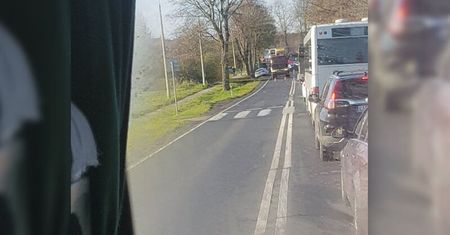 Wypadek na drodze krajowej nr 82. Jedna osoba jest poszkodowana