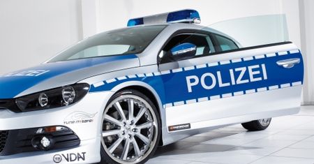Policyjne Scirocco po konkretnym tuningu