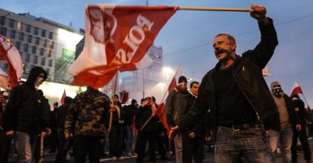 Marsz Niepodległości. Policja opublikowała zdjęcia chuliganów