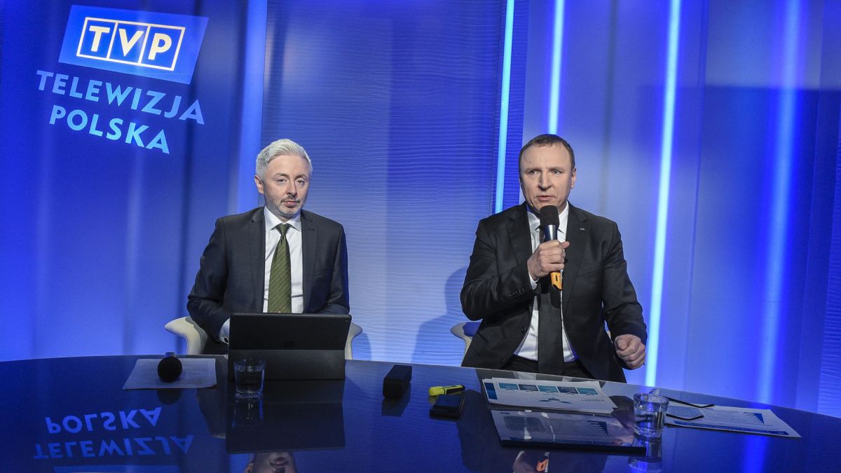 Duet Kurski-Stanceki od dwóch lat kieruje państwową telewizją. Dobrze na tym zarabia