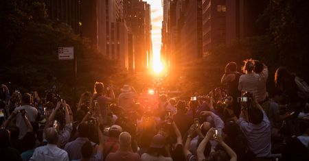 Niesamowita akcja na Manhattanie. Zebrały się tam tysiące fotografów