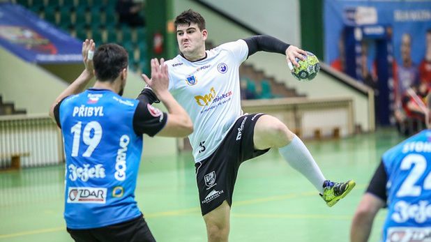 WP SportoweFakty / Krzysztof Betnerowicz / Matej Sarajlić przy piłce