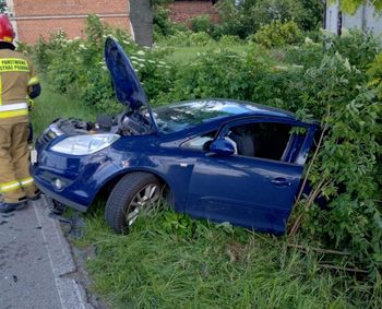 Zderzenie opla z volkswagenem w Osięcinach. 45-latka ukarana mandatem