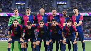 Barcelona chce pozbyć się obrońców. Dwóch kandydatów do odejścia