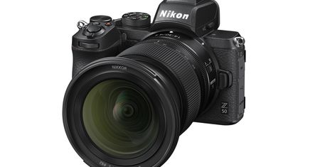 Nikon Z 50: mały bezlusterkowiec dla tych, którym pełna klatka nie jest potrzebna