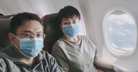 Koronawirus. Pierwszy samolot pasażerski wylądował w Wuhan