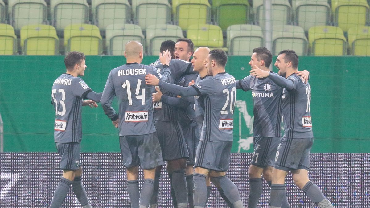 Newspix / Adam Starszynski  / Na zdjęciu: piłkarze Legii Warszawa