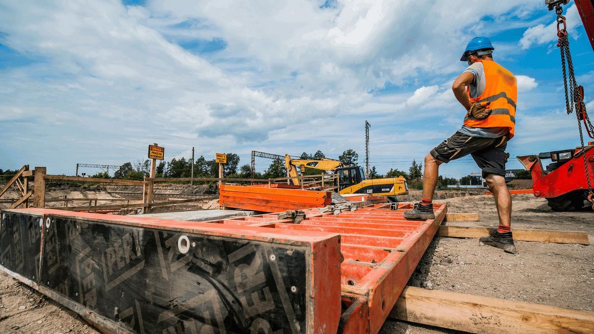 Budowa szlaku Rail Baltica w 2021 r., zdjęcie ilustracyjne
